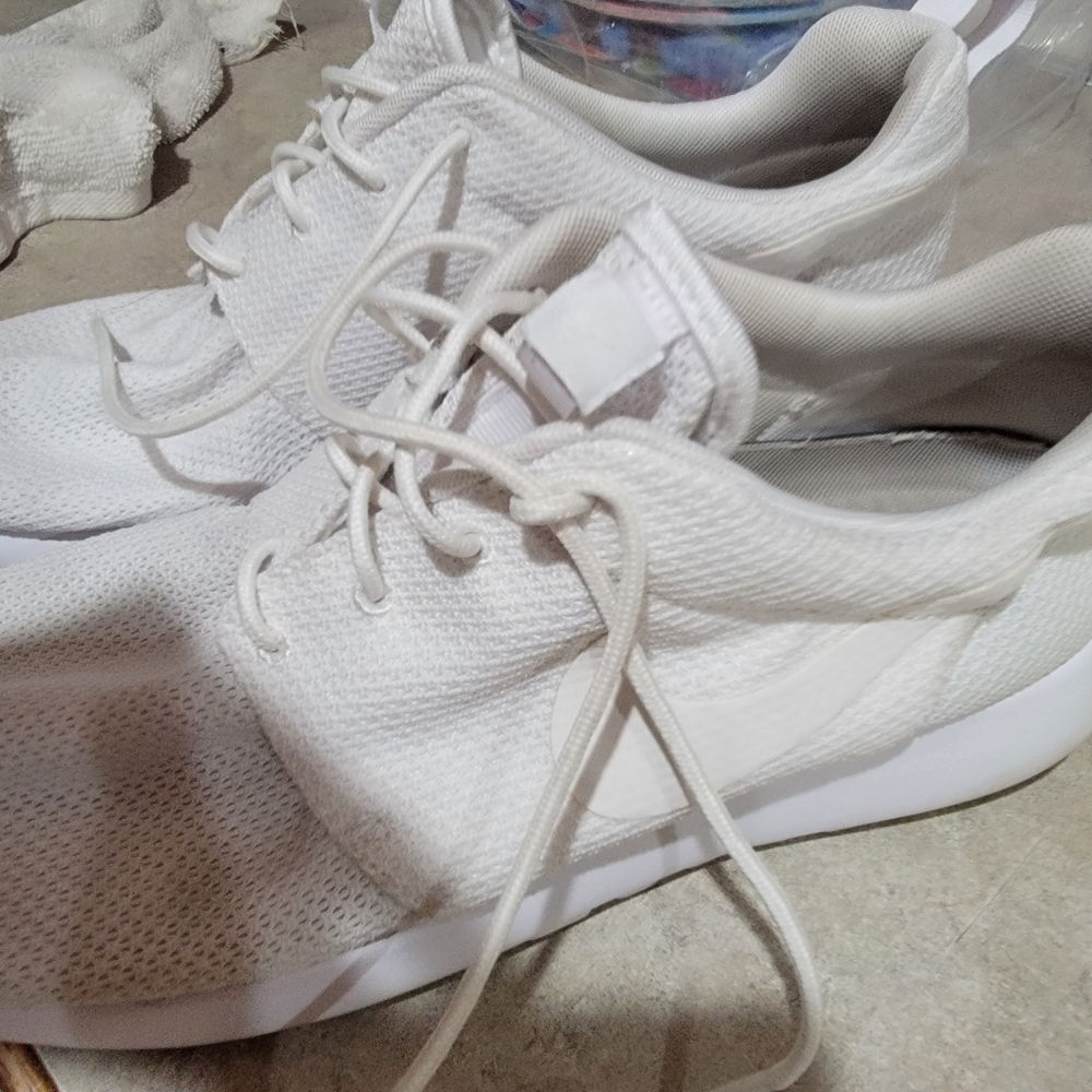 Nike Roshe One White Athletic Shoes